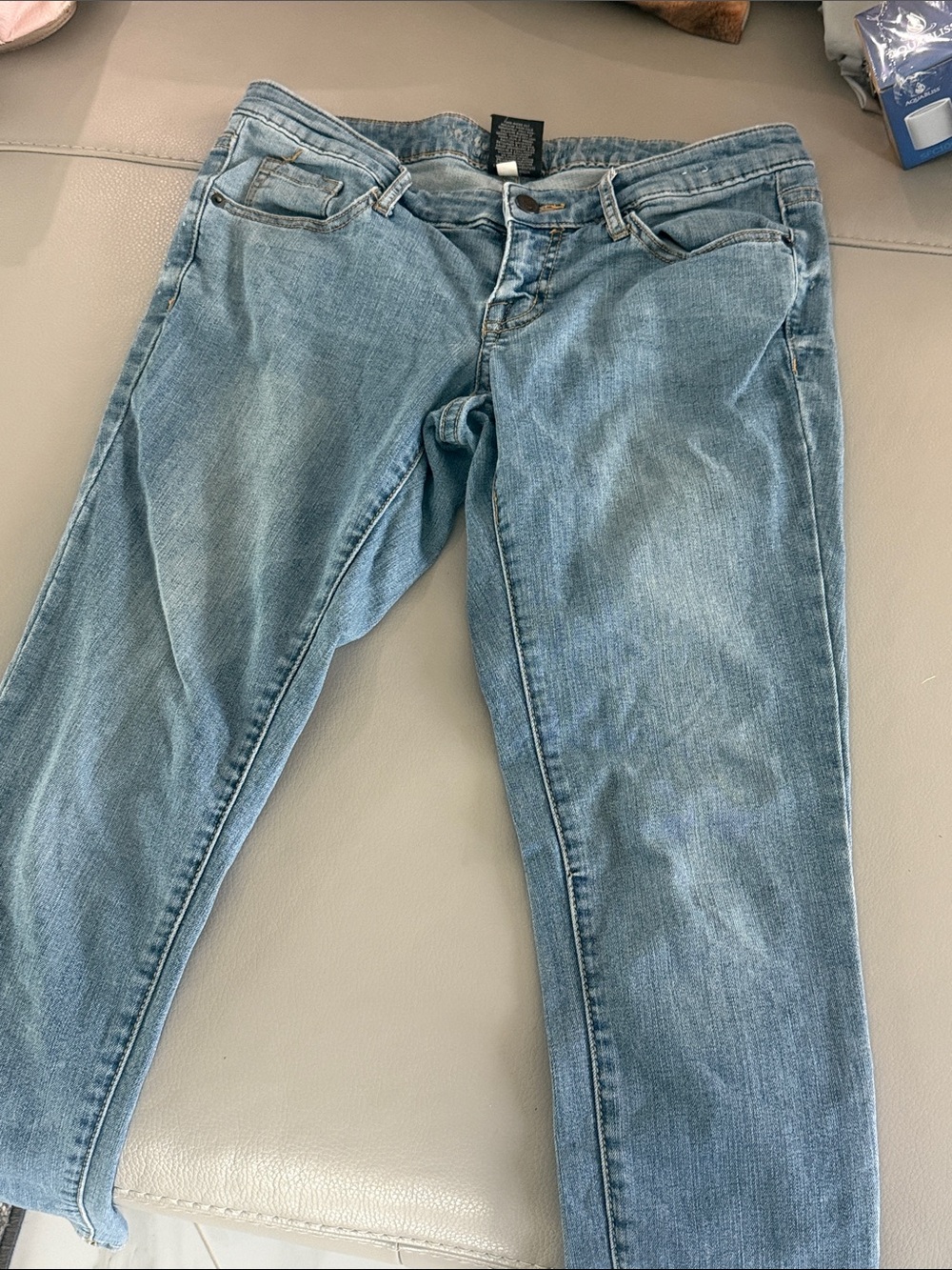 Mossimo Supply Co. Women's Faded Denim Skinny Jeans - Light Blue Wash